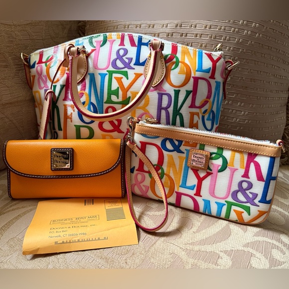DOONEY & BOURKE RETRO GRAFICA RAINBOW 🌈 SATCHEL BAG W/SHOULDER STRAP bundle - Picture 1 of 17